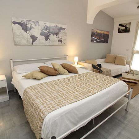 Summer Room- Fronte Spiaggia La Caletta Exterior foto