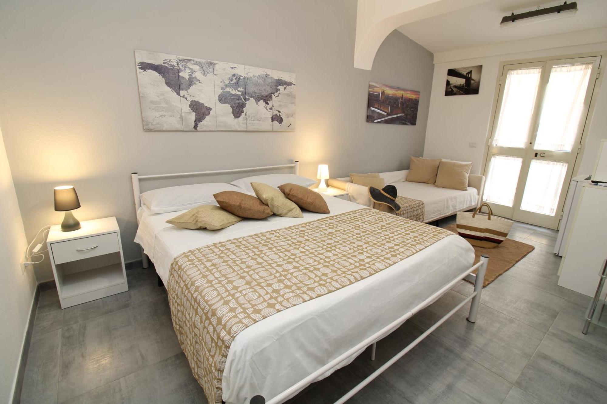 Summer Room- Fronte Spiaggia La Caletta Exterior foto