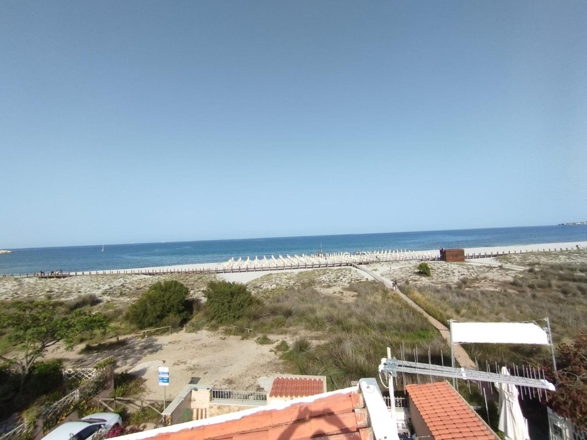 Summer Room- Fronte Spiaggia La Caletta Exterior foto
